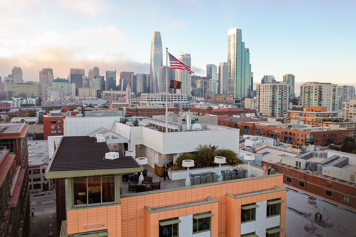 A hotel near Oracle Park in San Francisco with a roof.